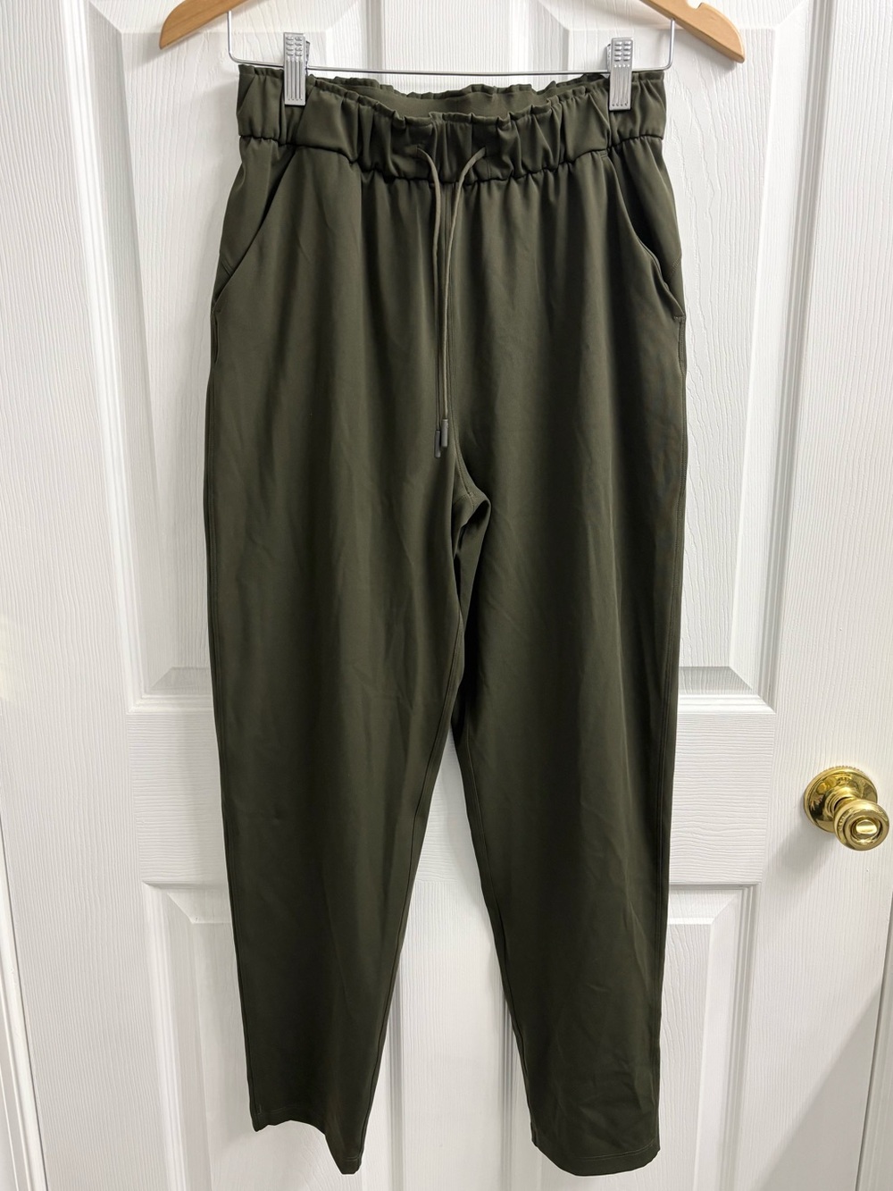 Lululemon Keep Moving Pant 7/8 High Rise Size 6 Dark Olive Green Trouser Work